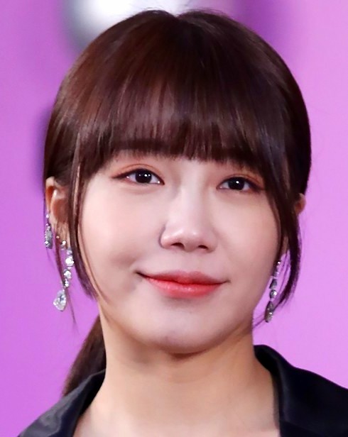 Jung Eun-ji (정은지, Eunji) Apink