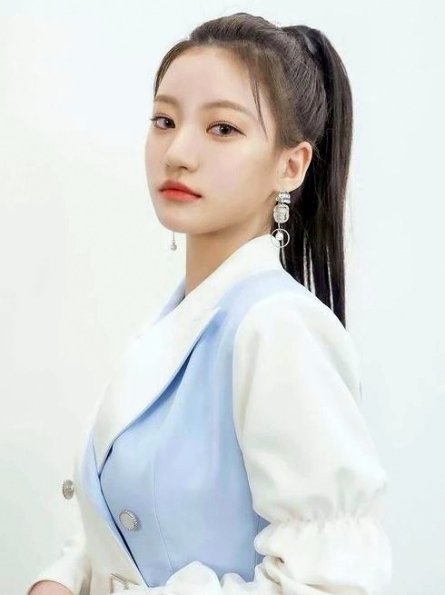 Kim Siyoon (김시윤) Billlie