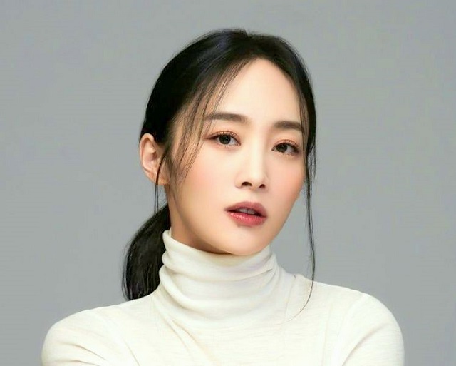 Nicole Yongju Jung (정용주) KARA