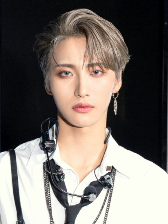 Park Seonghwa (박성화) ATEEZ