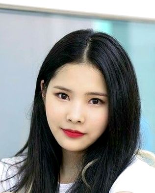 Rina (Kang So-eun)