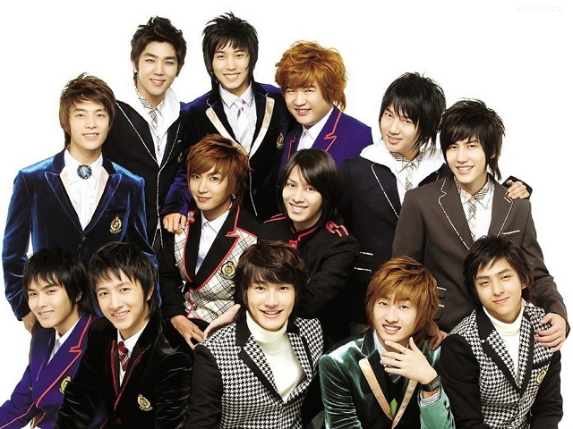 Super Junior members