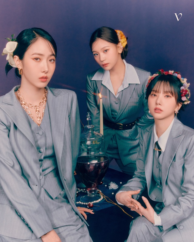 VIVIZ Eunha, SinB, and Umji