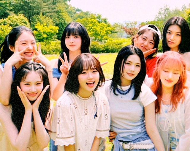 Weki Meki - Kpop Girl Group