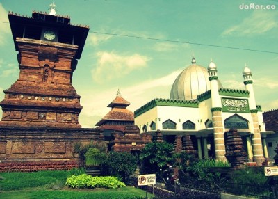 Gambar Masjid Menara Kudus