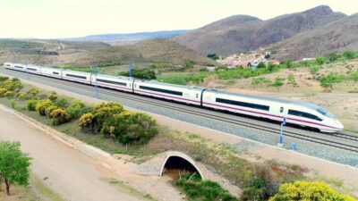 Kereta Tercepat Spanyol AVE-S-103